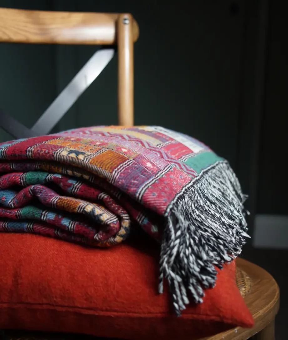 Elin so cosy log cabin design merino wool throw blanket
