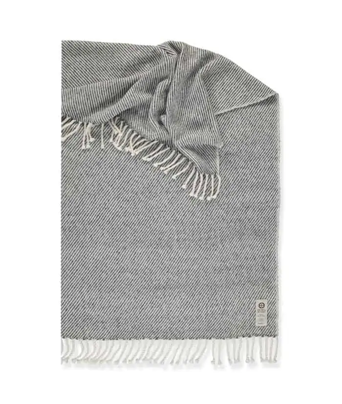 Cusco diagonal pattern pure baby alpaca wool hand woven blanket in grey
