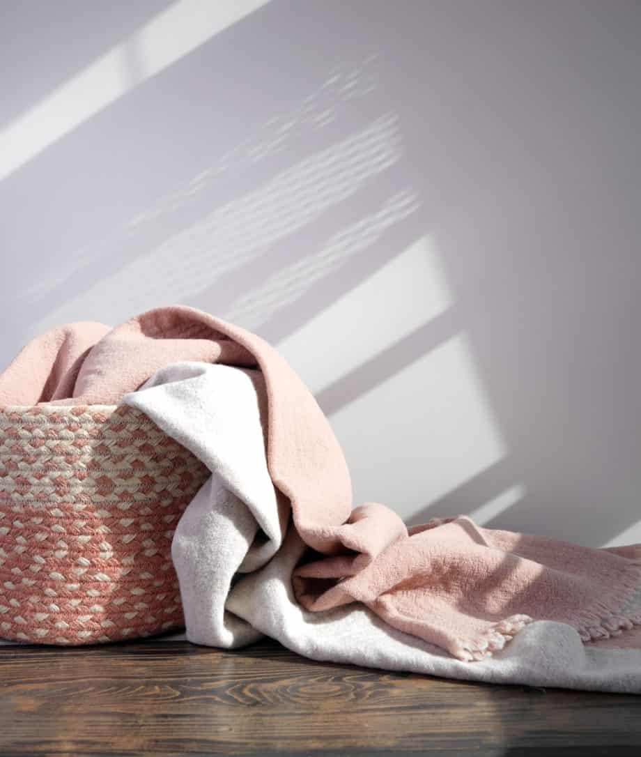 capri cosy merino wool throw blanket in rose grey colour