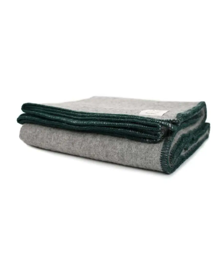Grey Scandinavian sheep wool Della cosy blanket