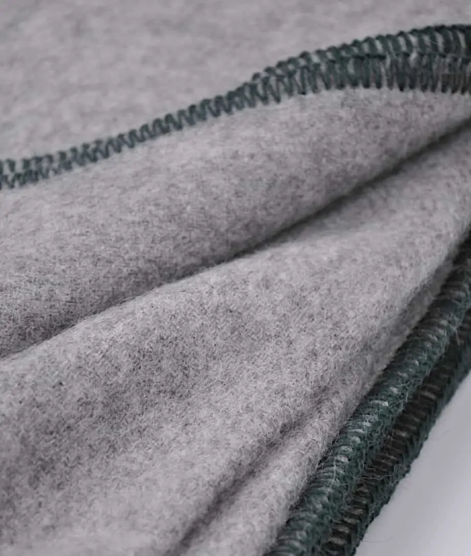 -so-cosy-grey-throw-with-blanket-stitch