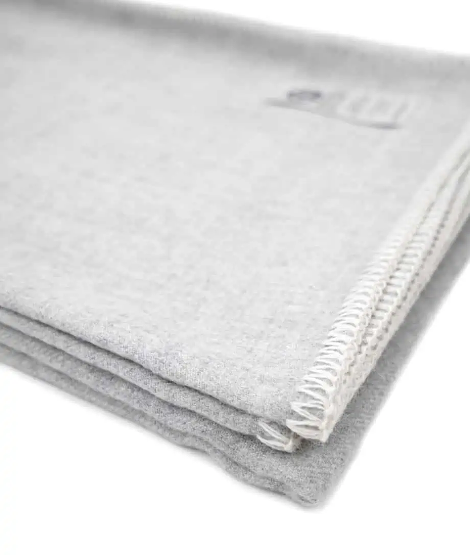 Luxury baby alpaca wool blanket throw in light grey colour