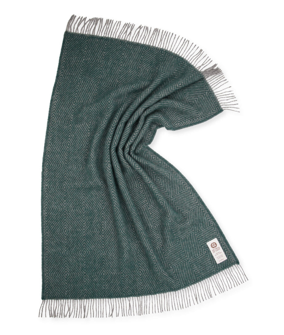 Diddi pine green grey pure Scandinavian wool knee blanket