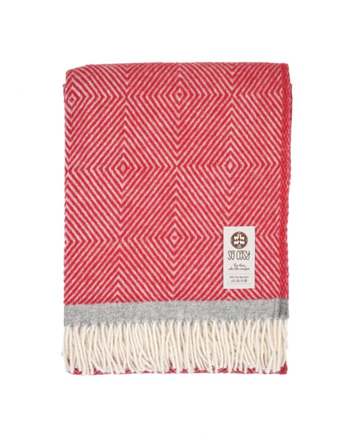Dag so cosy pure wool throw blanket in orient red colour