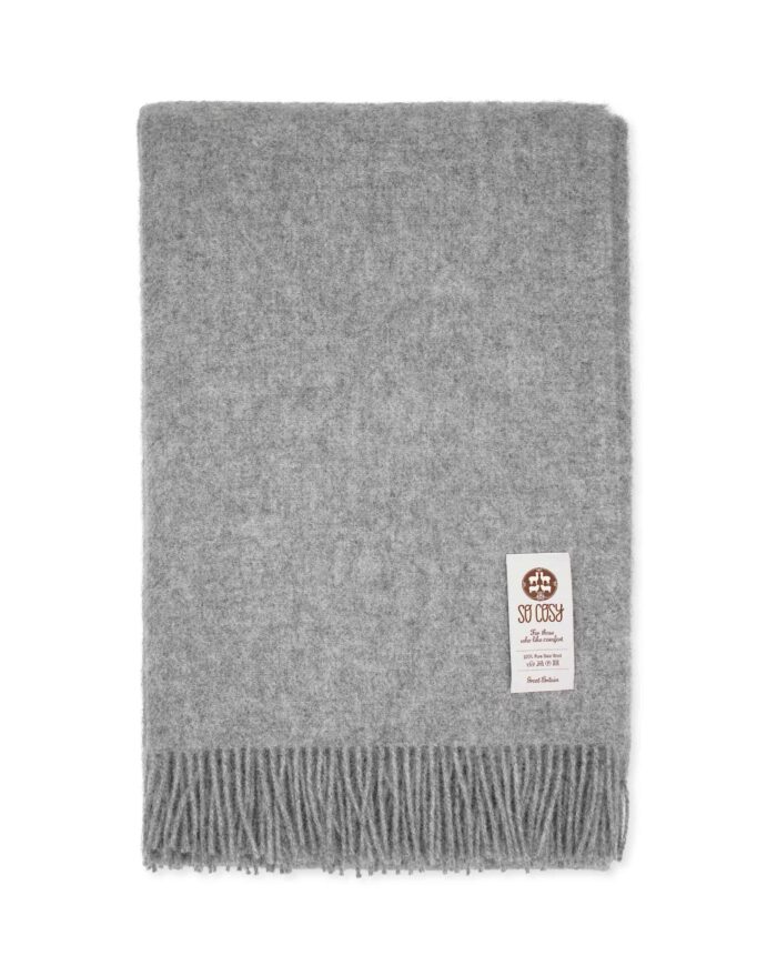 Dara warm and cosy large sixe blanket throw in grey colour for super king size bed
