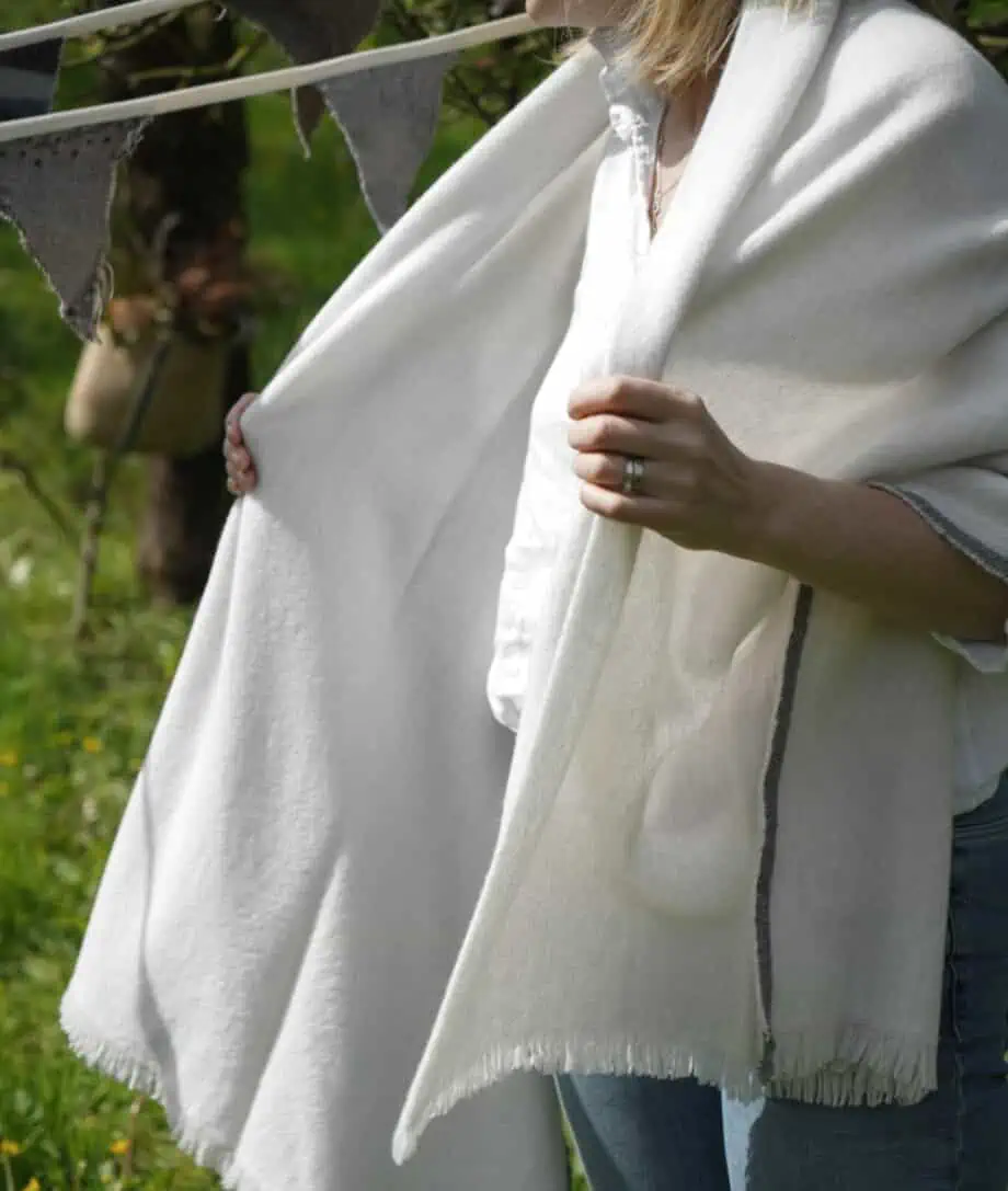 elemento star-white colour soft merino wool and cashmere blend cosy wrap shawl