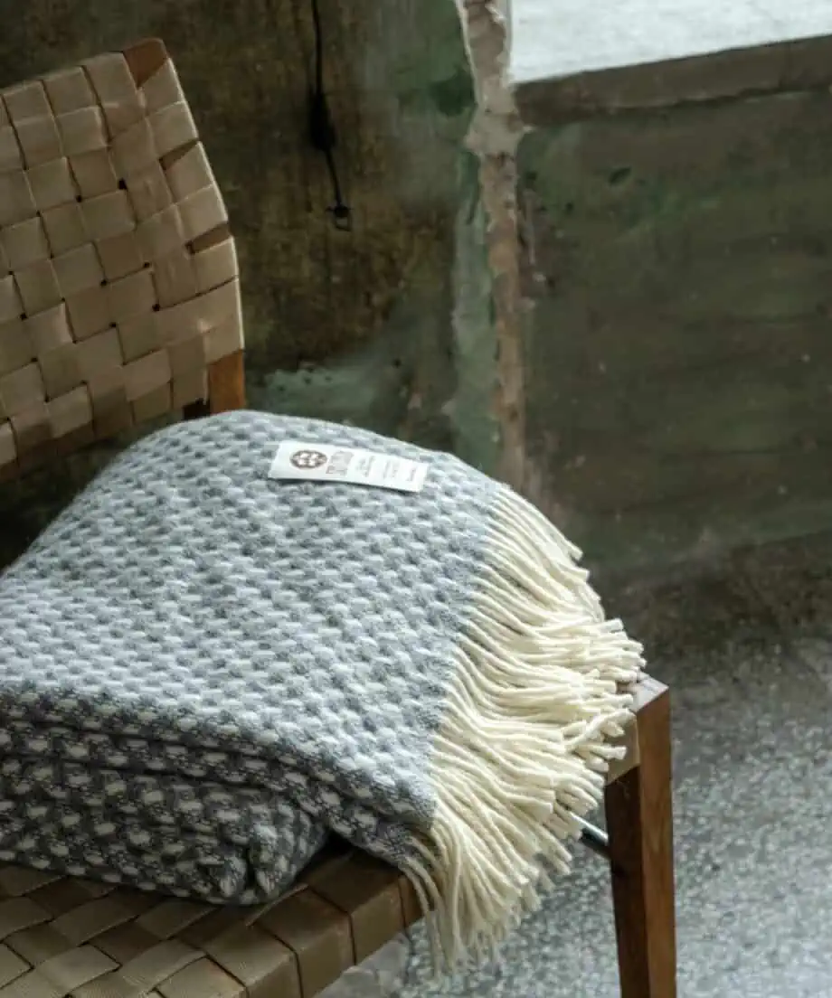 Dakar spotty pattern pure new wool grey throw blanket