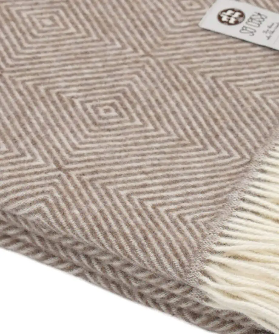 dorian brown wool diamond design blanket