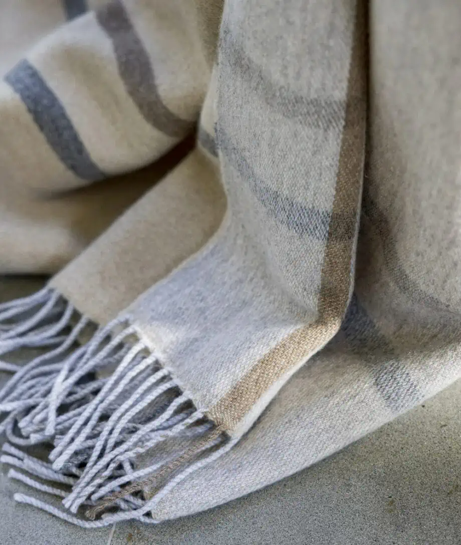 Bauvin beige pearl grey cashmere cosy throw blanket