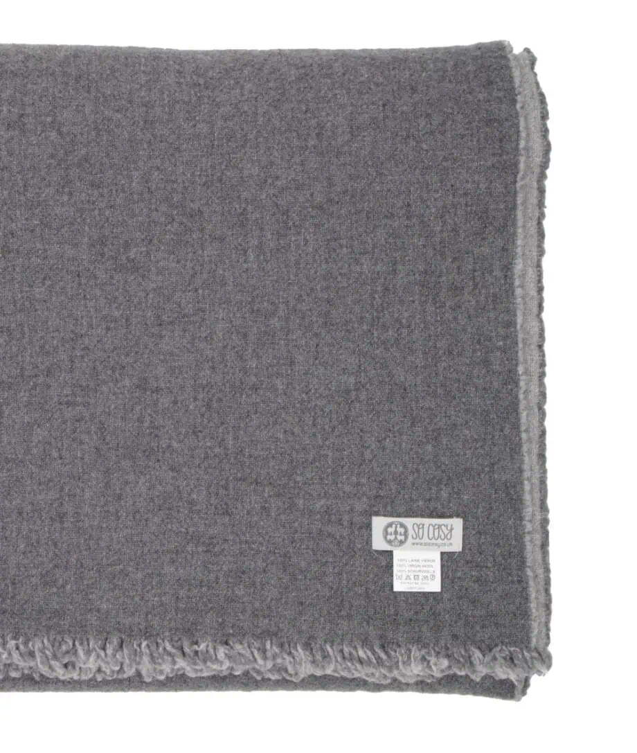 so cosy Florence large size grey bedspread