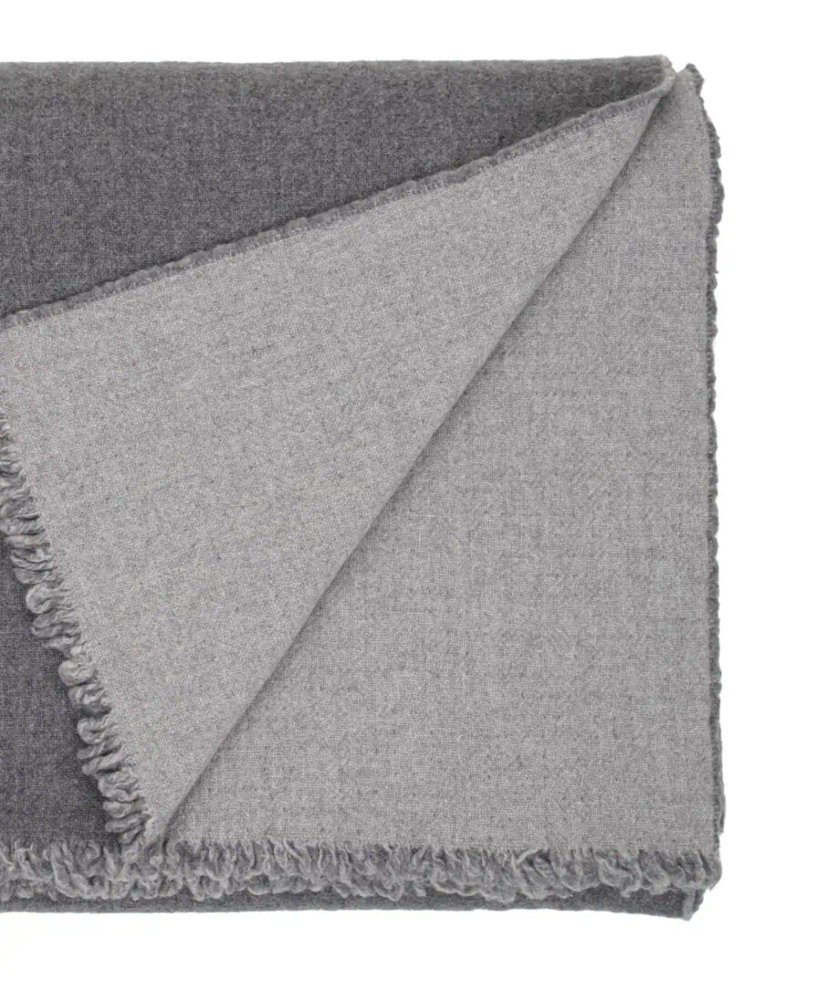 cosy Florence grey reversible bedspread