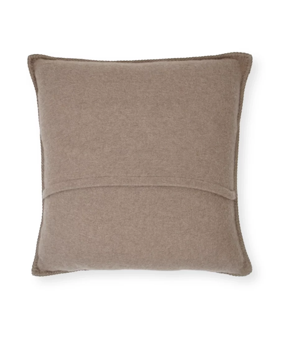 Lubenor cosy cashmere cushion
